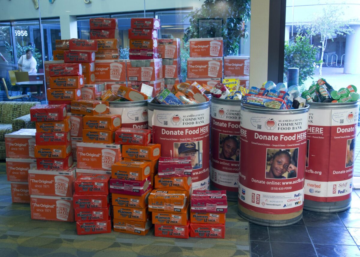 Pleasanton Food Drive 2015 Building Strong