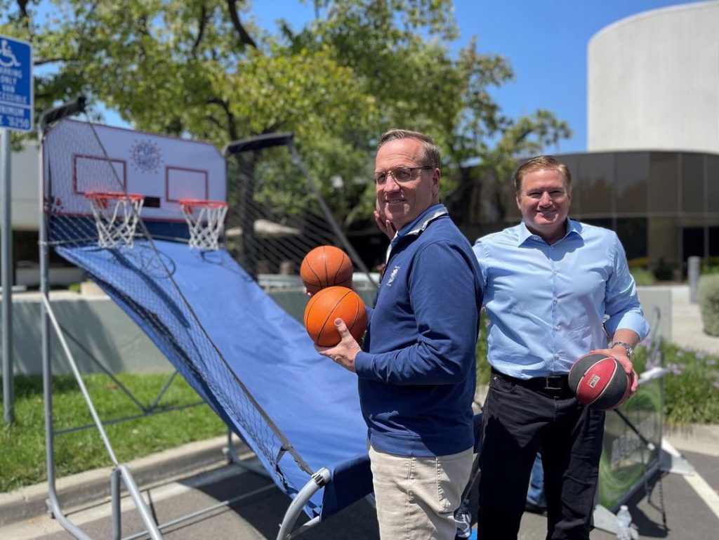 Simpson Strong-Tie COO Mike Olosky (right)