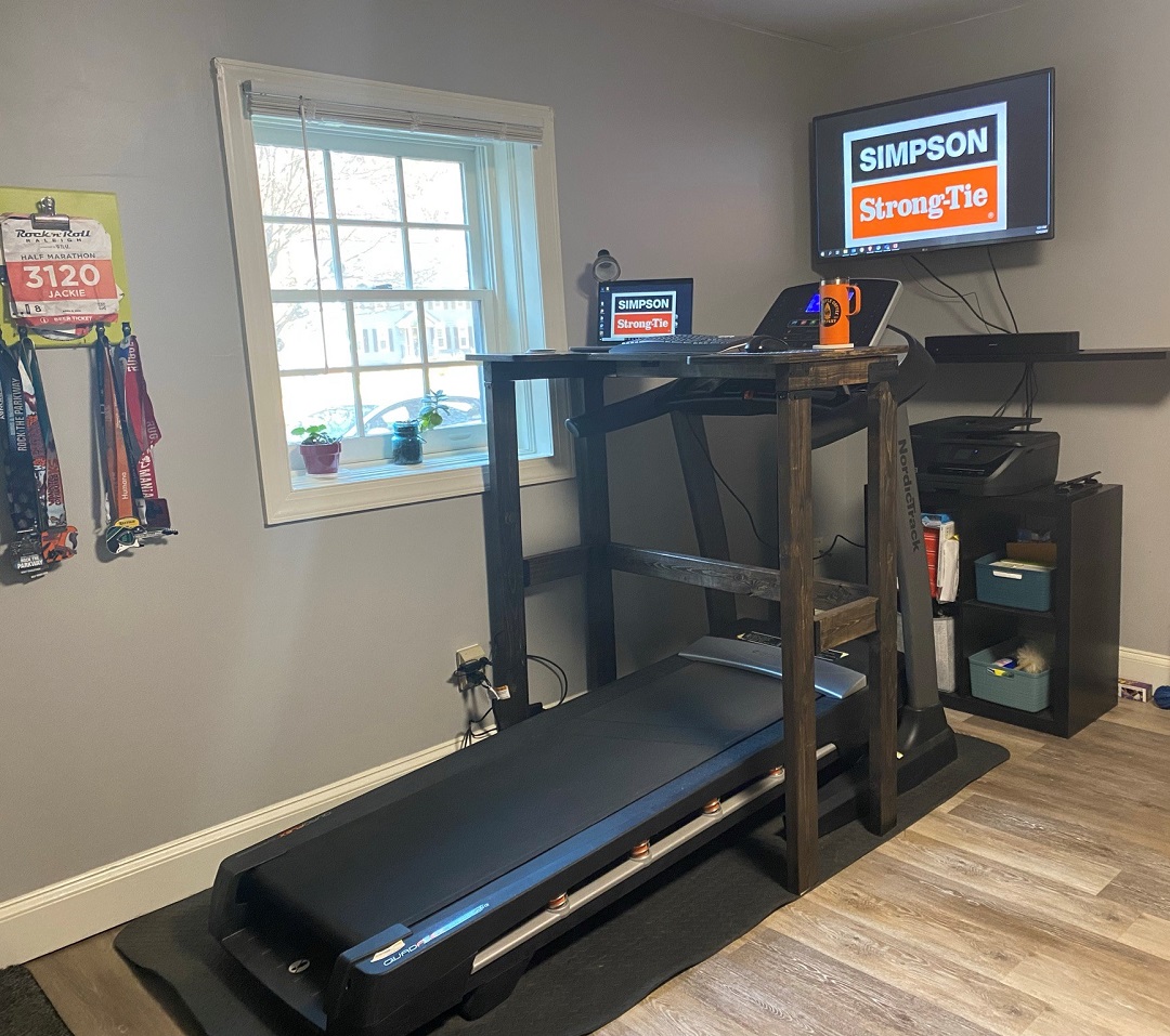 Completed DIY Treadmill desk