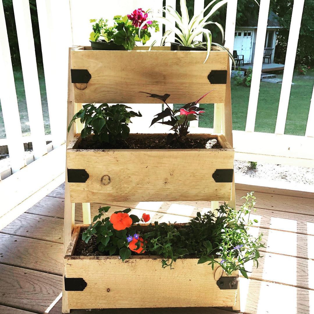 DIY 3 Tiered Planter Box