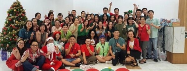 A Positive and Empowering Experience — My Total Rewards Internship at SST-VN
